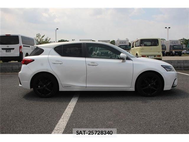 Lexus CT 2019-02 8743354-8