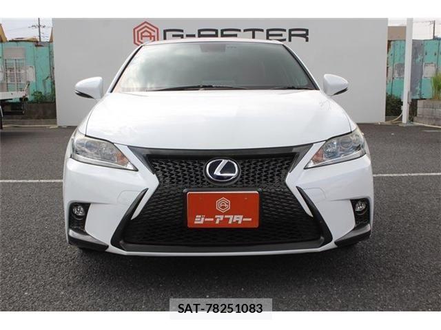Lexus CT 2015-07 8743355-10