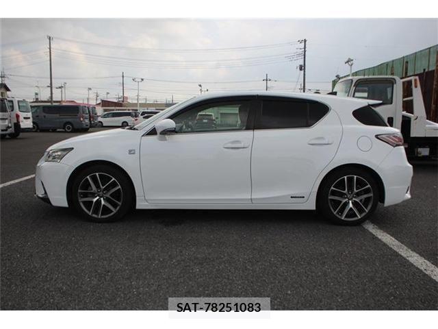 Lexus CT 2015-07 8743355-12