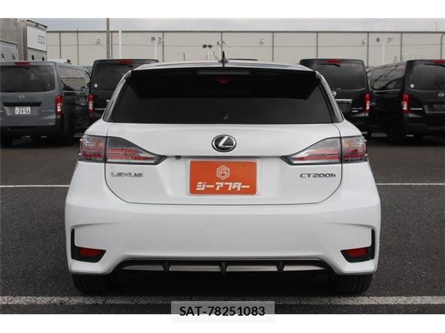 Lexus CT 2015-07 8743355-14