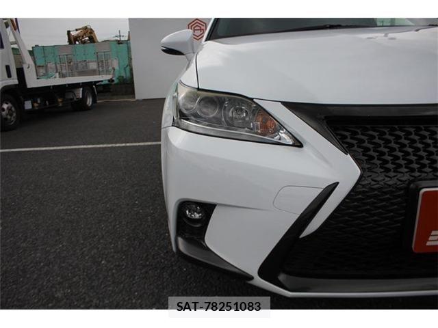 Lexus CT 2015-07 8743355-23