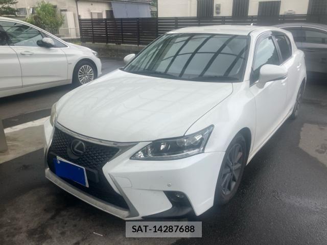 Lexus CT 2011-10 8743358-1