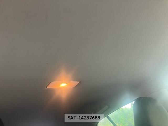 Lexus CT 2011-10 8743358-28