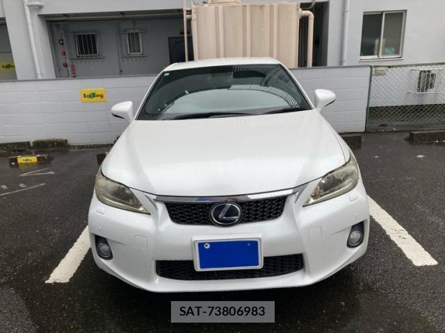 Lexus CT 2011-09 8743356-0