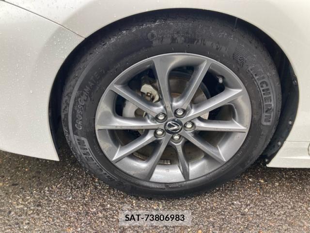 Lexus CT 2011-09 8743356-9
