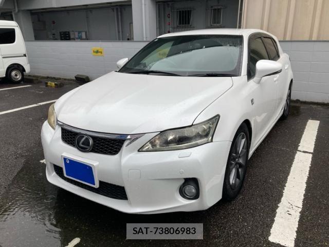 Lexus CT 2011-09 8743356-2