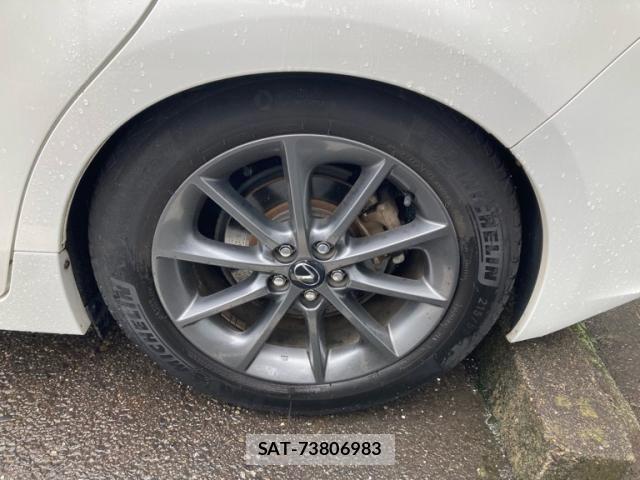 Lexus CT 2011-09 8743356-8