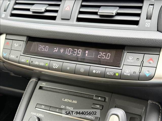 Lexus CT 2017-11 8780827-12