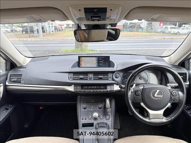 Lexus CT 2017-11 8780827-1