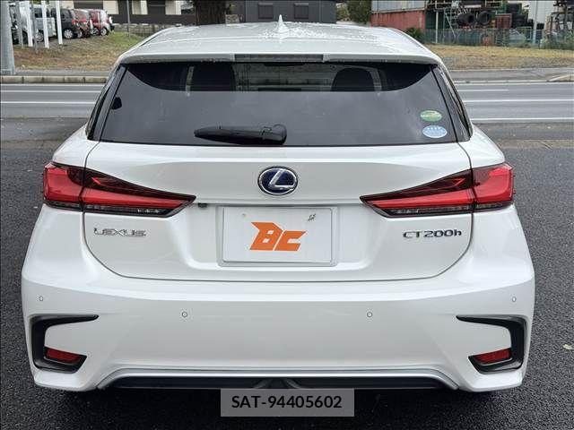 Lexus CT 2017-11 8780827-22