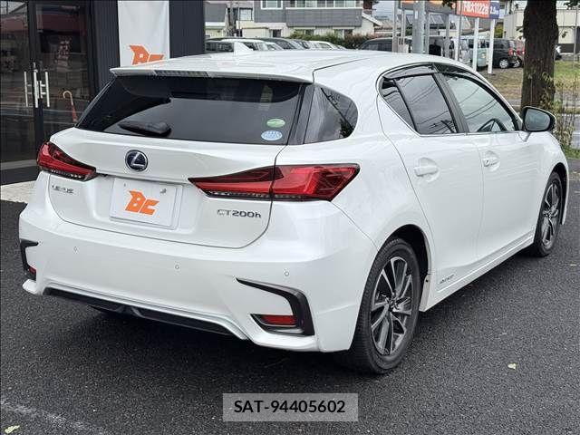 Lexus CT 2017-11 8780827-23