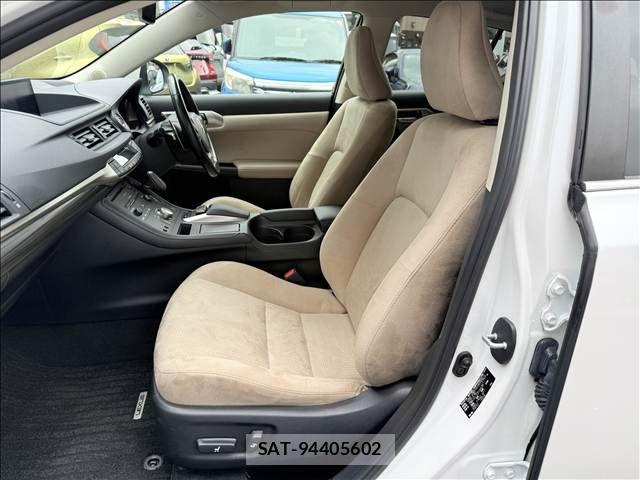 Lexus CT 2017-11 8780827-24