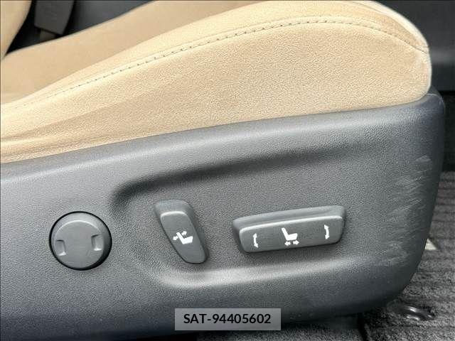 Lexus CT 2017-11 8780827-27
