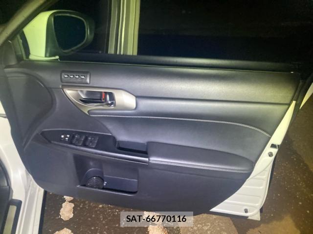 Lexus CT 2014-03 8780833-16