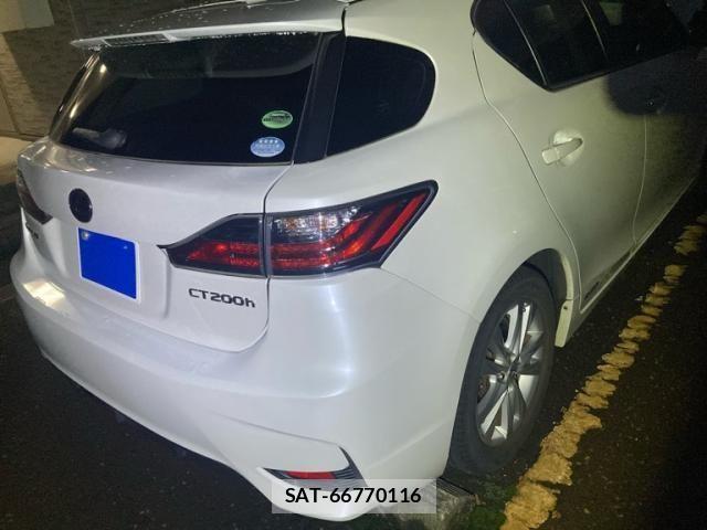Lexus CT 2014-03 8780833-3