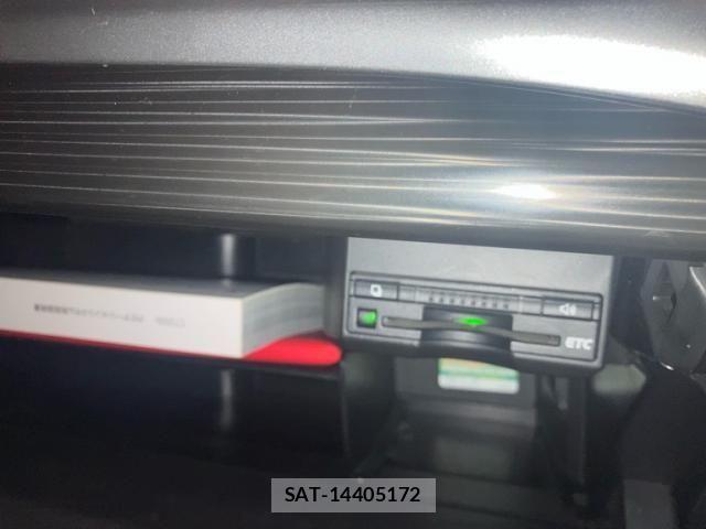 Lexus CT 2012-10 8796444-22