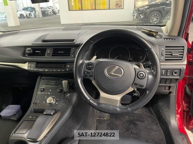 Lexus CT 2015-11 8796443-9