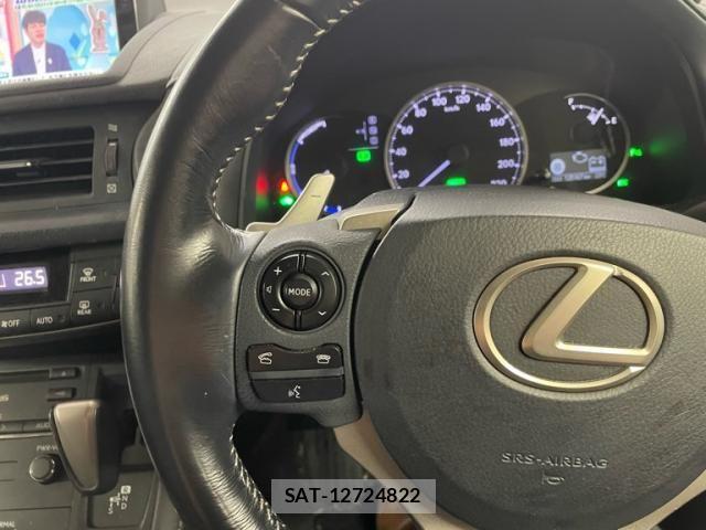 Lexus CT 2015-11 8796443-15