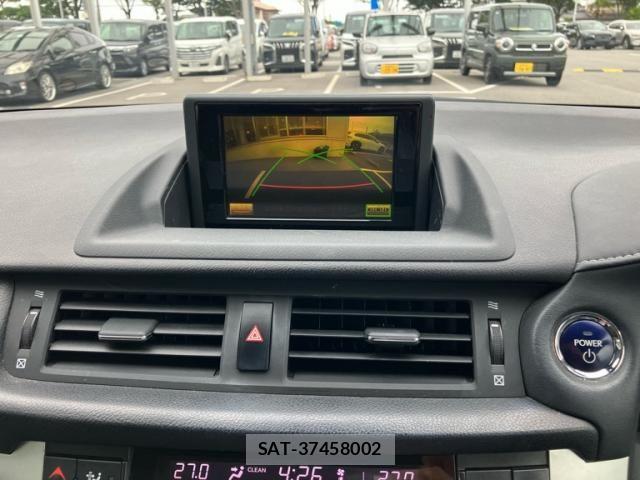 Lexus CT 2011-09 8829930-19