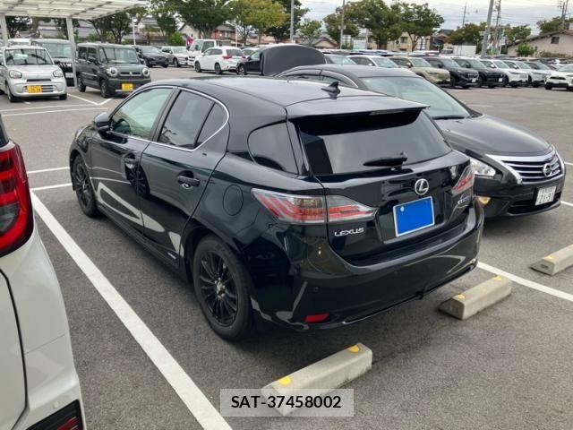 Lexus CT 2011-09 8829930-4