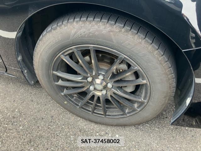 Lexus CT 2011-09 8829930-8