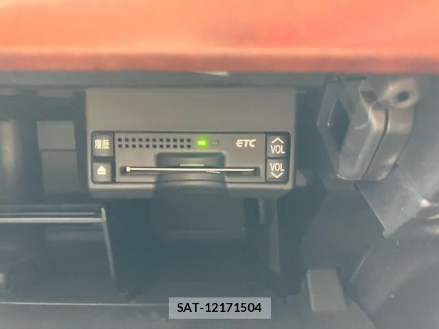 Lexus CT 2011-10 8829929-17