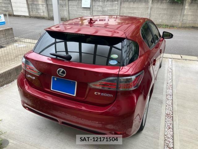 Lexus CT 2011-10 8829929-3