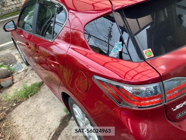 Lexus CT 2012-07 8829931-7