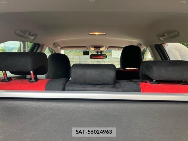 Lexus CT 2012-07 8829931-8