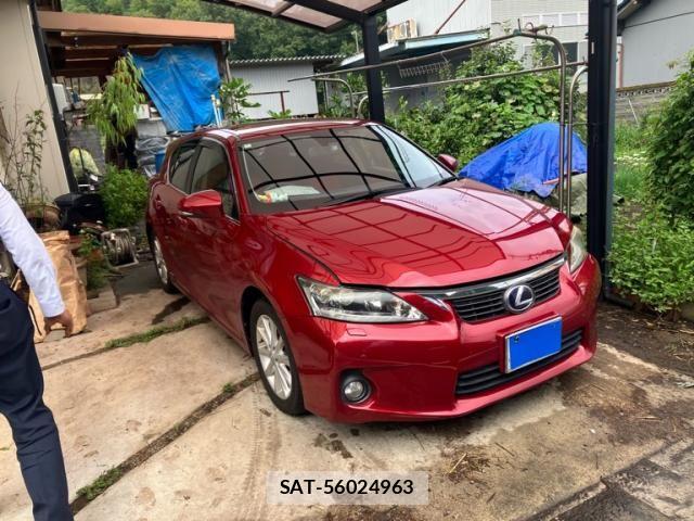 Lexus CT 2012-07 8829931-2
