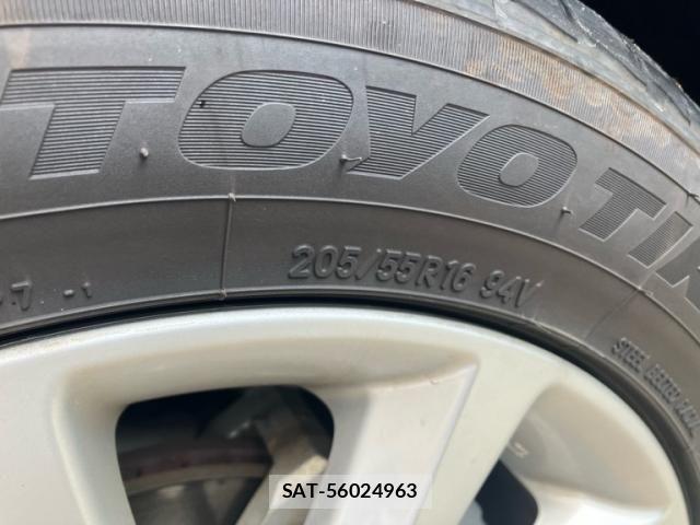 Lexus CT 2012-07 8829931-4