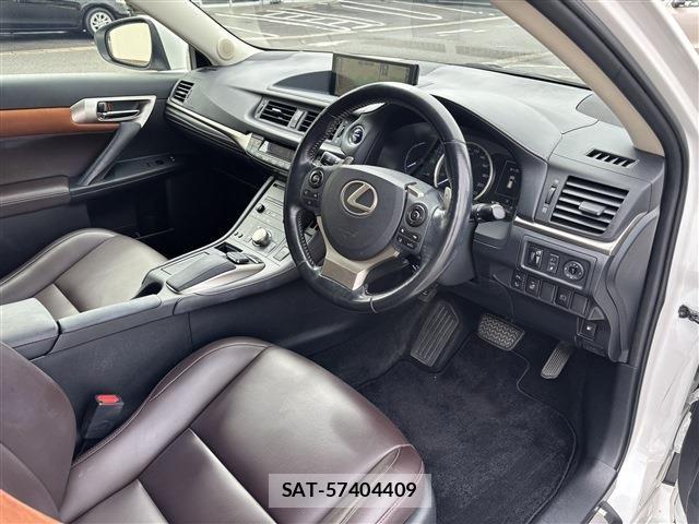 Lexus CT 2017-10 8829919-4