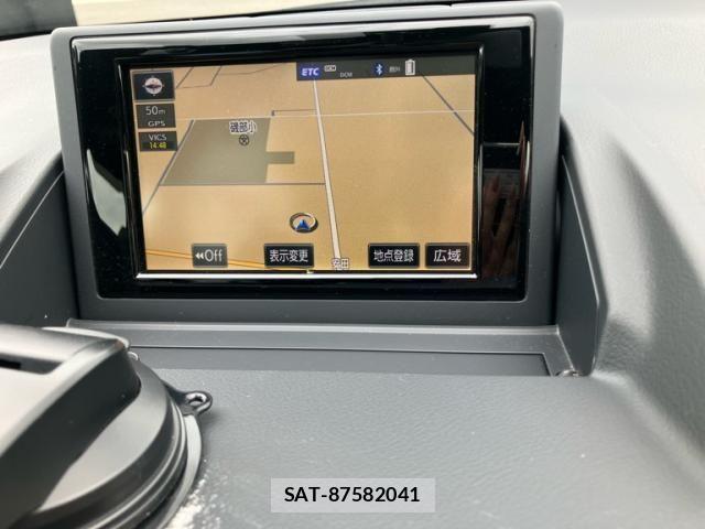 Lexus CT 2015-02 8829920-11