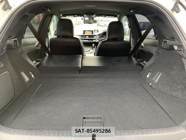 Lexus CT 2015-11 8849563-20