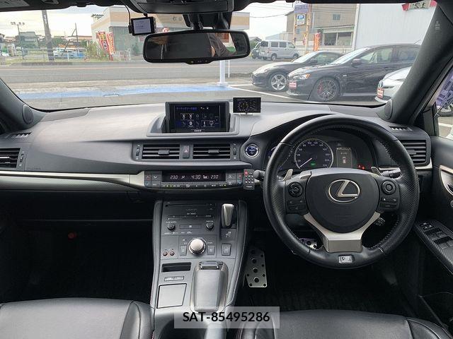 Lexus CT 2015-11 8849563-2