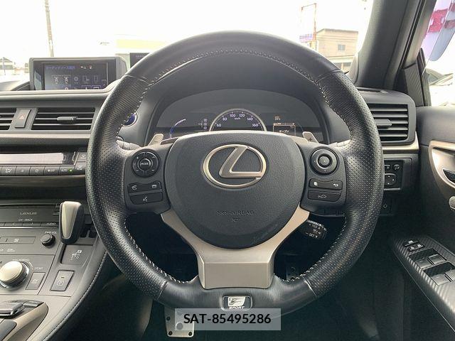 Lexus CT 2015-11 8849563-3