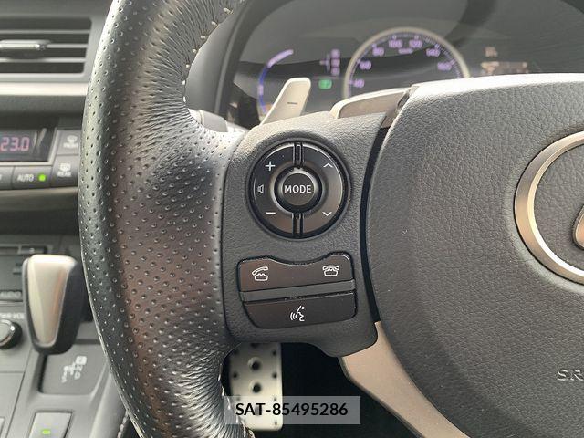 Lexus CT 2015-11 8849563-8