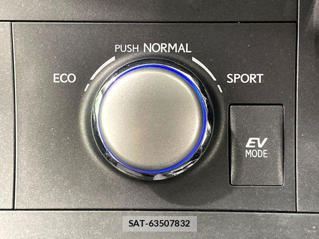 Lexus CT 2011-01 8871332-2