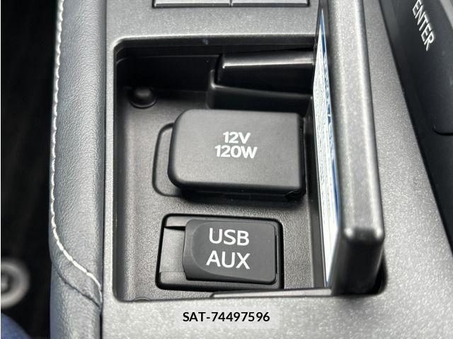 Lexus CT 2011-03 8880467-8