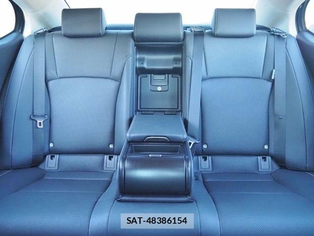 Lexus ES 2022-03 662812-13