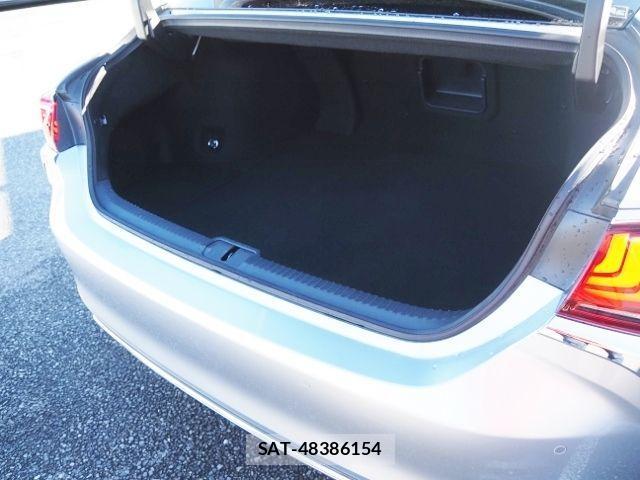 Lexus ES 2022-03 662812-15