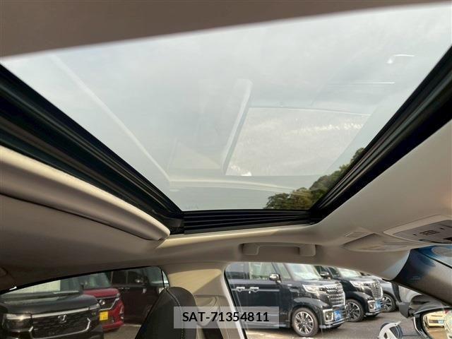 Lexus ES 2020-03 883602-16