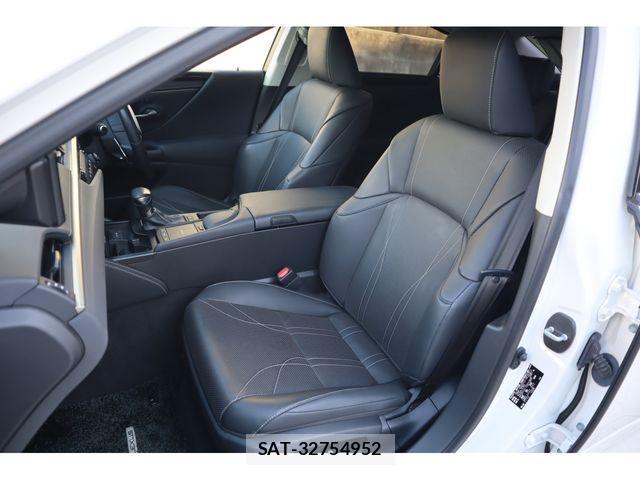Lexus ES 2019-01 895120-9