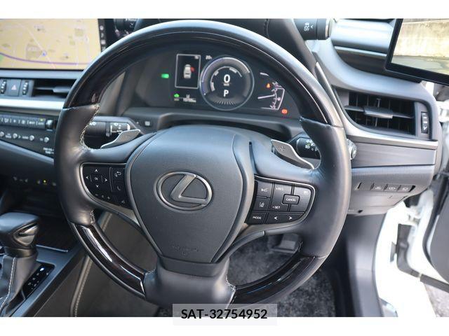 Lexus ES 2019-01 895120-12