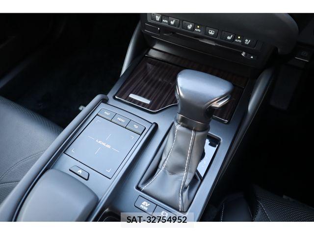 Lexus ES 2019-01 895120-15