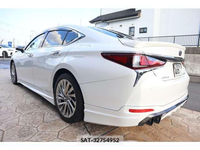 Lexus ES 2019-01 895120-4