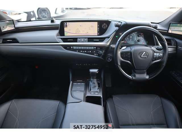 Lexus ES 2019-01 895120-7