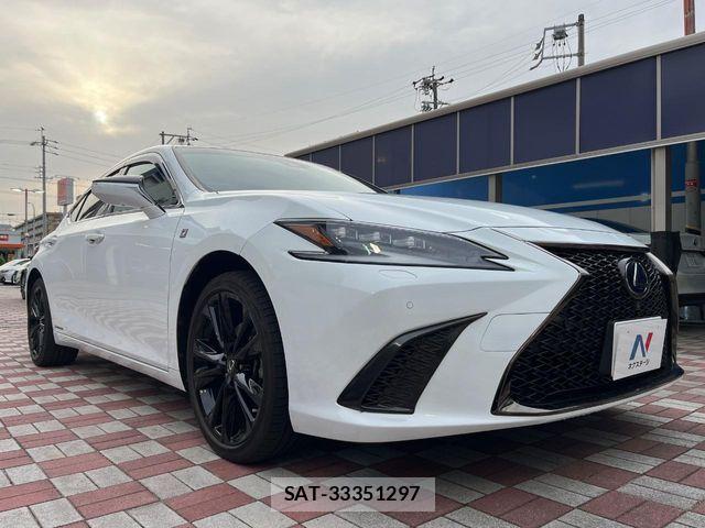 Lexus ES 2021-09 988412-16