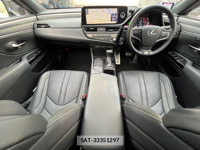 Lexus ES 2021-09 988412-1