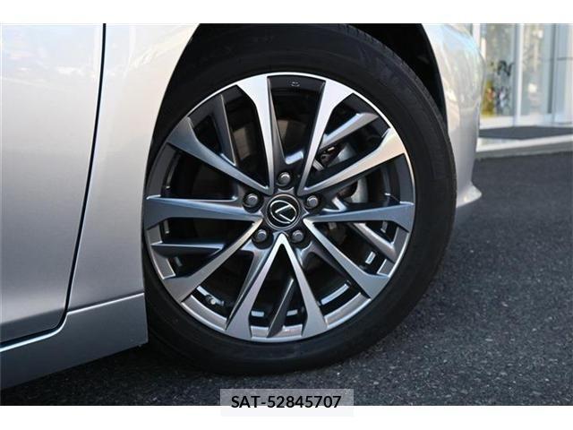 Lexus ES 2022-03 1661426-19